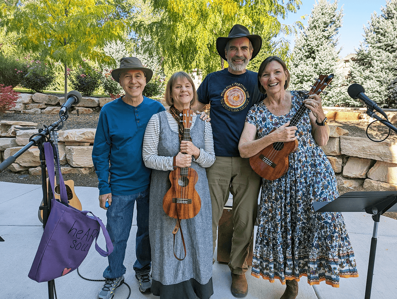 singing-with-ukes